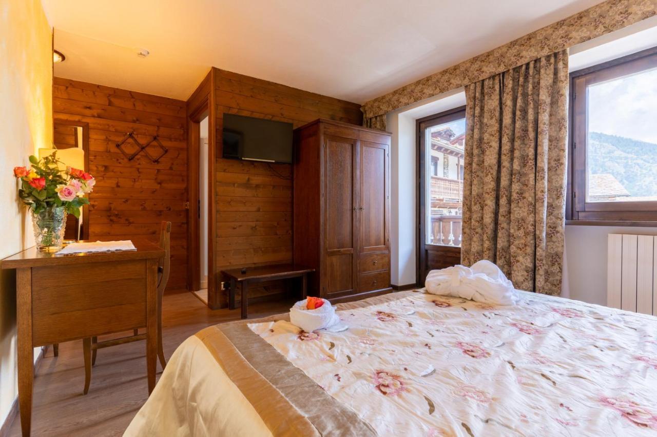 Hotel Des Alpes Saint-Rhemy-En-Bosses Dış mekan fotoğraf