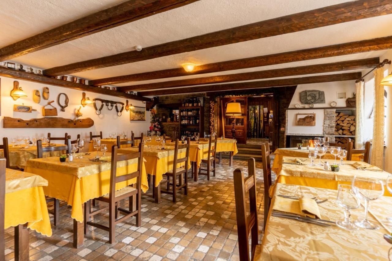 Hotel Des Alpes Saint-Rhemy-En-Bosses Dış mekan fotoğraf