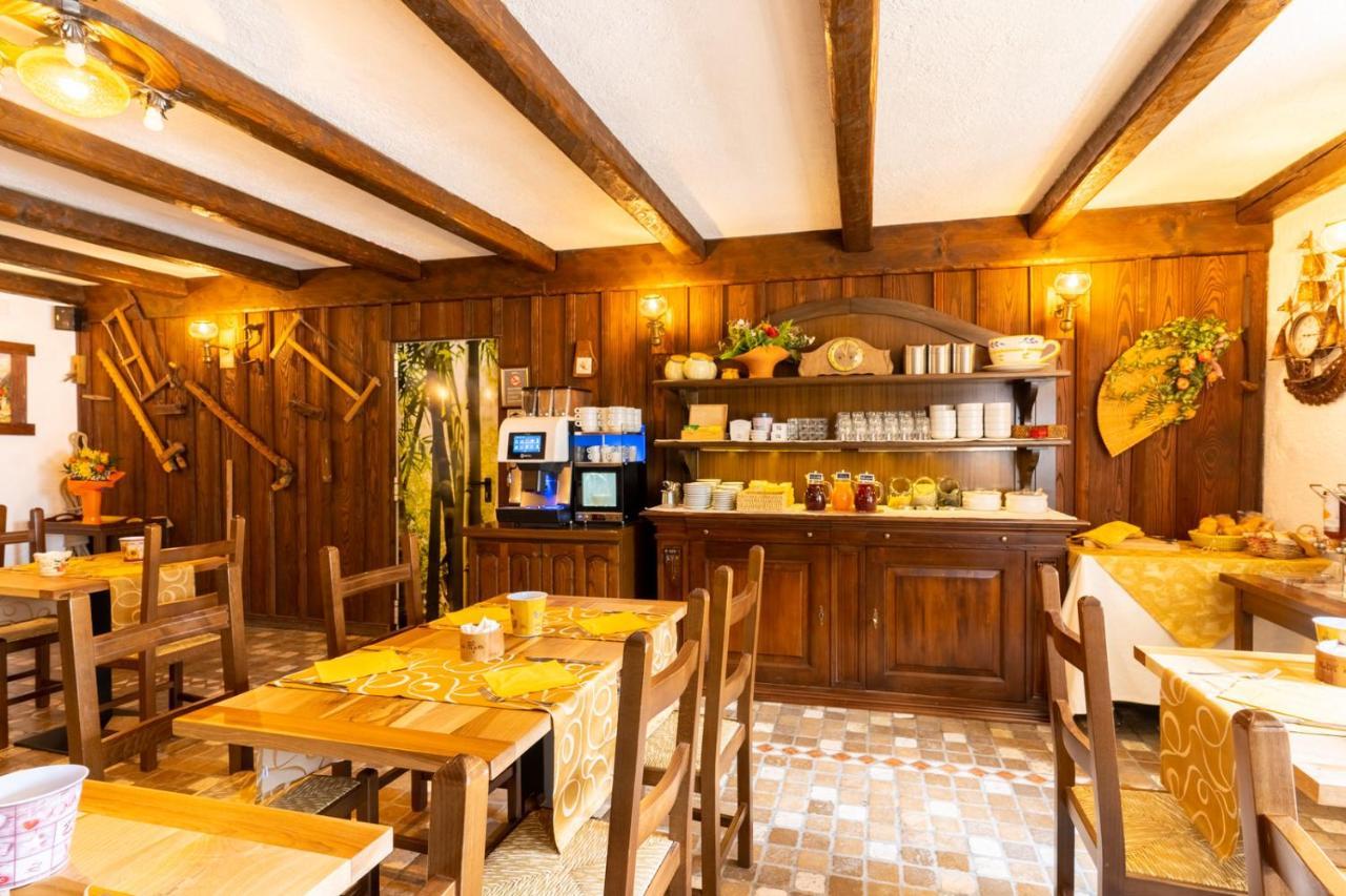 Hotel Des Alpes Saint-Rhemy-En-Bosses Dış mekan fotoğraf