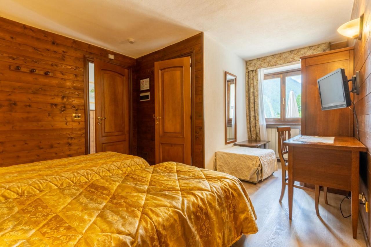 Hotel Des Alpes Saint-Rhemy-En-Bosses Dış mekan fotoğraf