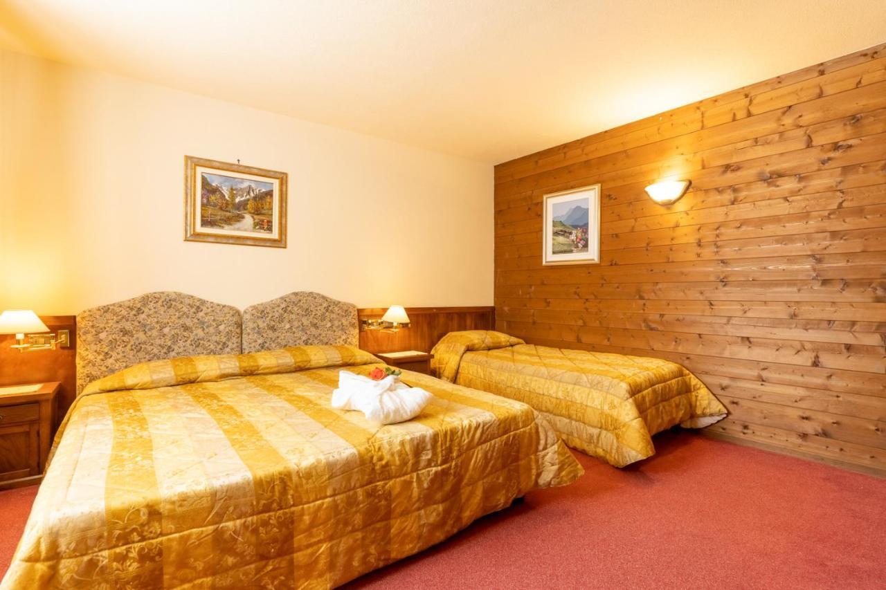 Hotel Des Alpes Saint-Rhemy-En-Bosses Dış mekan fotoğraf