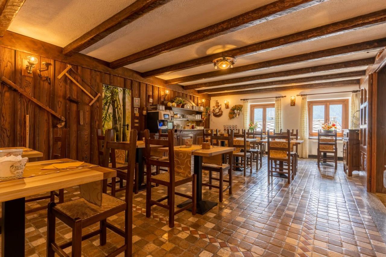 Hotel Des Alpes Saint-Rhemy-En-Bosses Dış mekan fotoğraf
