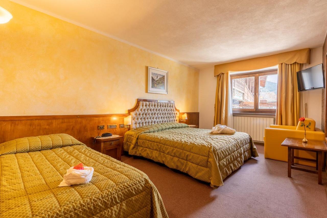 Hotel Des Alpes Saint-Rhemy-En-Bosses Dış mekan fotoğraf