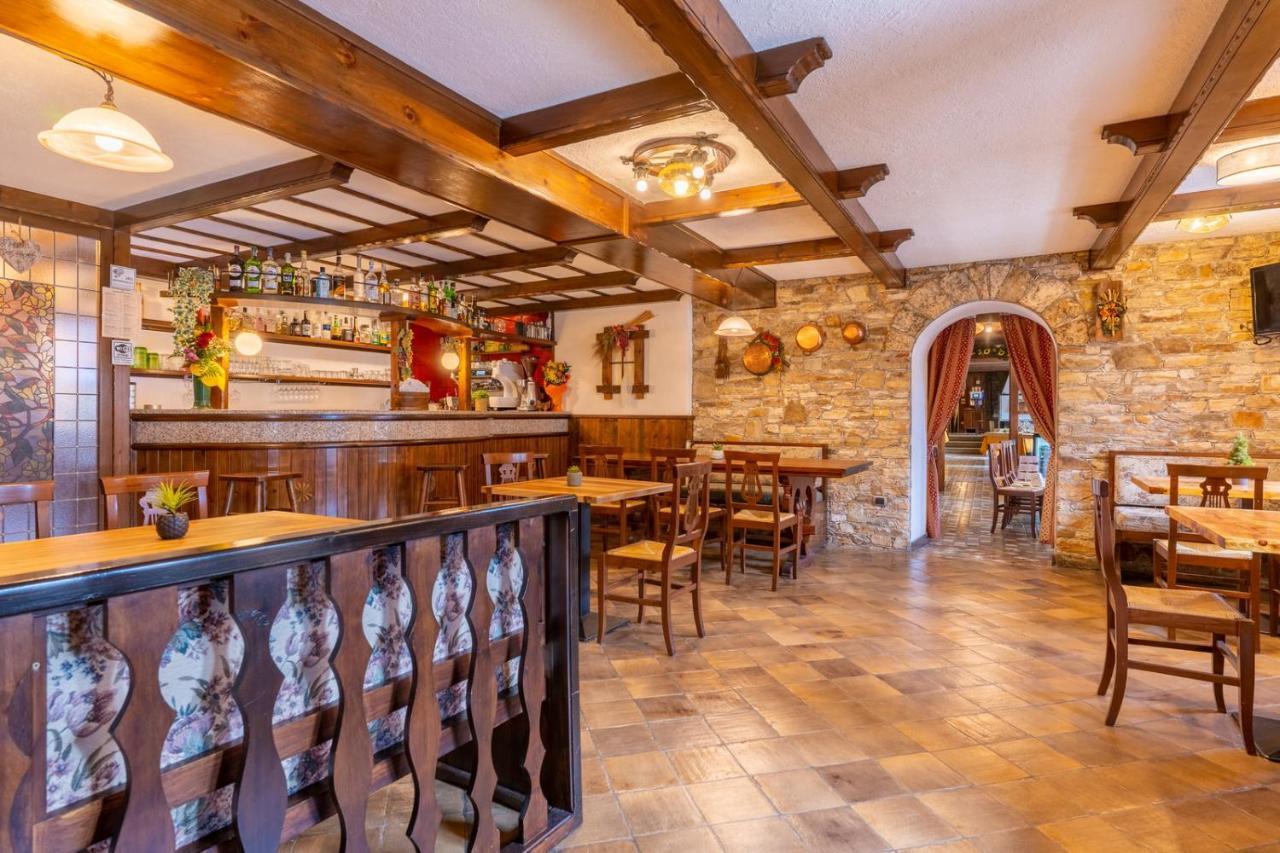 Hotel Des Alpes Saint-Rhemy-En-Bosses Dış mekan fotoğraf