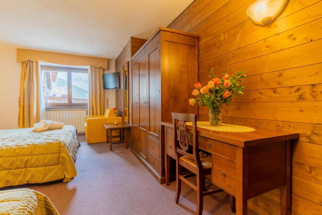 Hotel Des Alpes Saint-Rhemy-En-Bosses Dış mekan fotoğraf