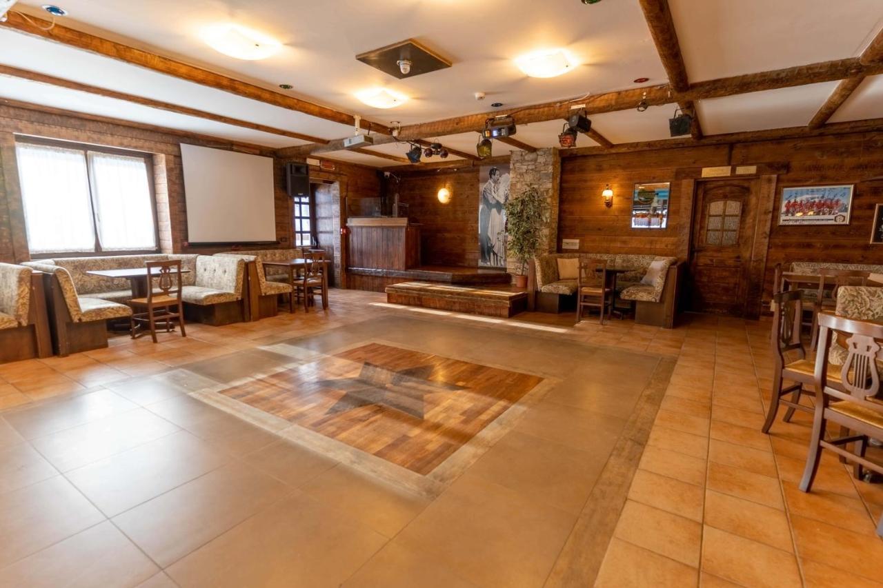 Hotel Des Alpes Saint-Rhemy-En-Bosses Dış mekan fotoğraf